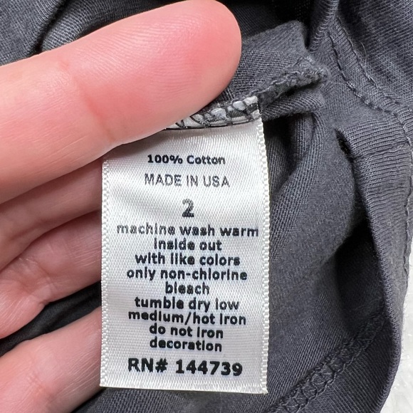 No Curfew San Francisco Skyline Crewneck Graphic Short Sleeve T-Shirt Black Sz S - Picture 5 of 5